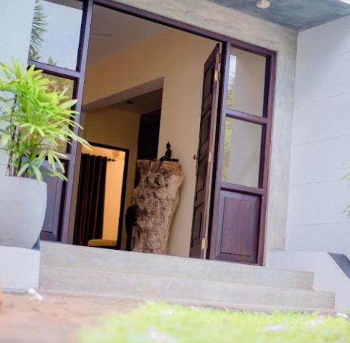 Blooming Polhena Bed & Breakfast Matara Exterior photo